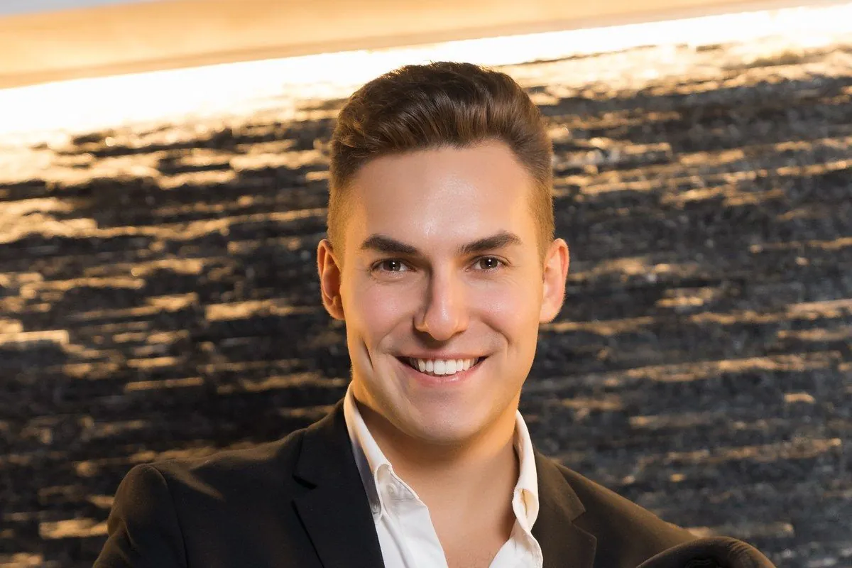 DJ ART, luxury DJ and live saxophonist based in Southern California